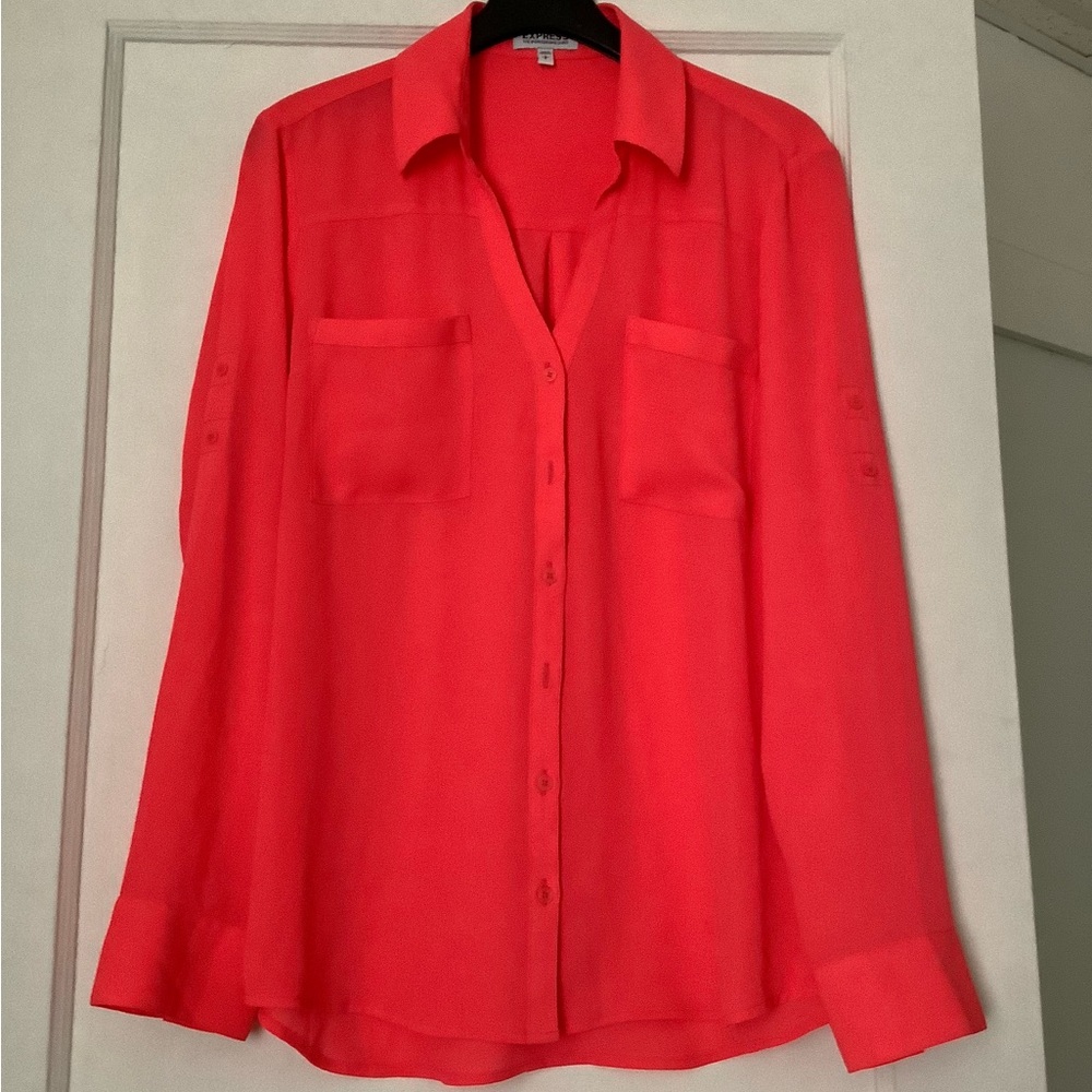 Express Portofino Button Front Top
